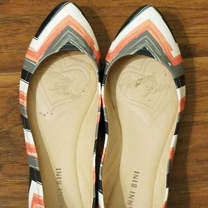 Gianni Bini Flat Shoes